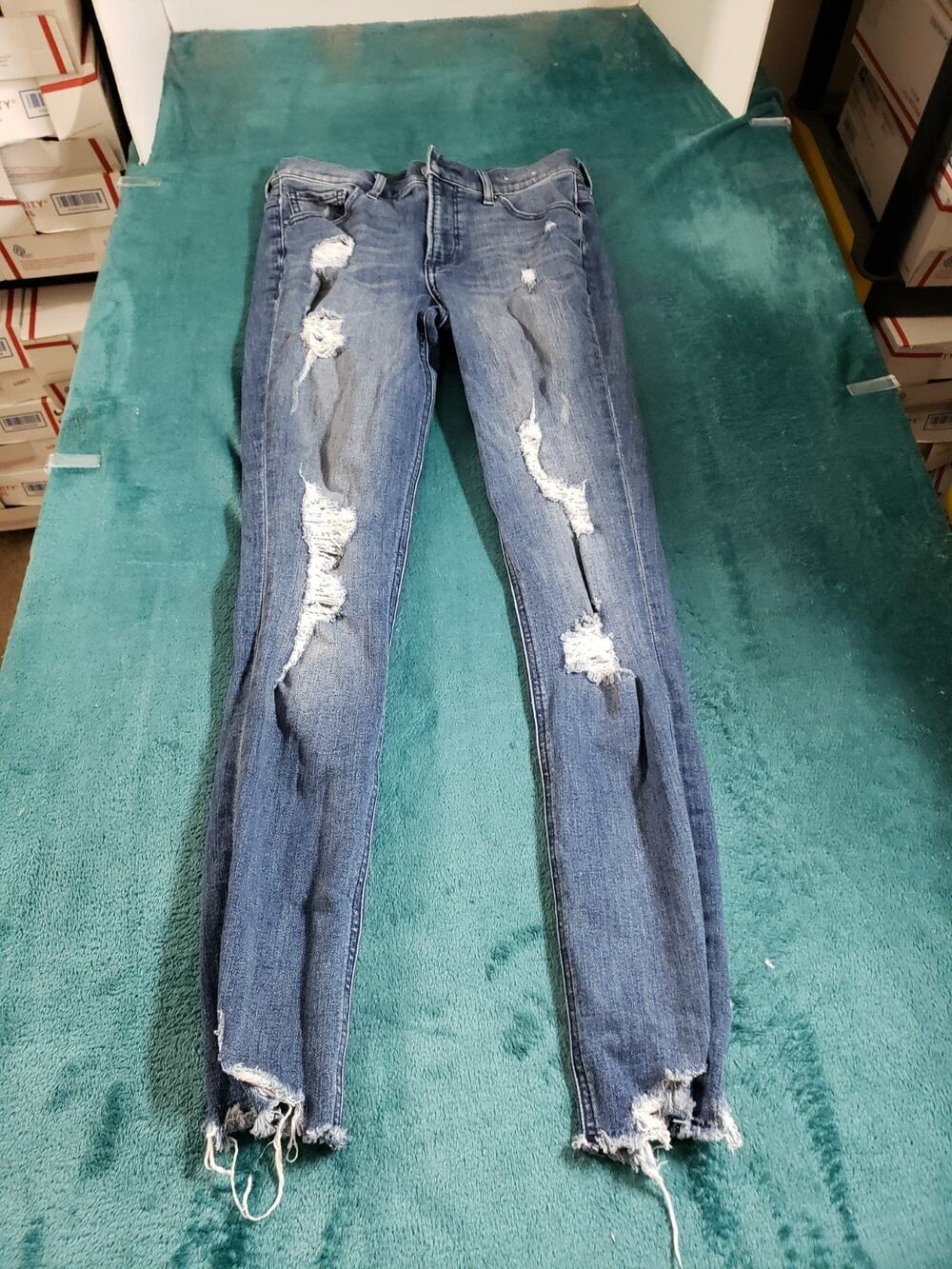 Express Jeans Size 2 Long Women Blue Stretch Distressed High Rise Ankle